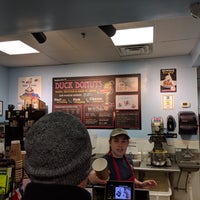 12/27/2018 tarihinde Niccoziyaretçi tarafından Duck Donuts'de çekilen fotoğraf