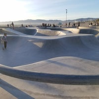 Photo taken at Venice Beach Skate Park by Nicco on 3/5/2018