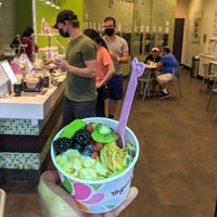 Photo taken at Yogurtland by Nicco on 6/13/2021