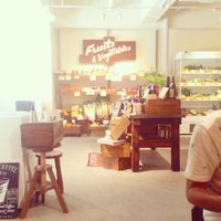 Food Company 鷹番 2 Tips From 252 Visitors