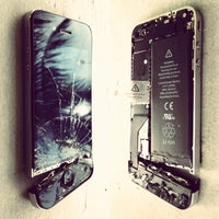 Foto diambil di Iphone Repair Miami Beach oleh iPhone Repair M. pada 10/2/2012