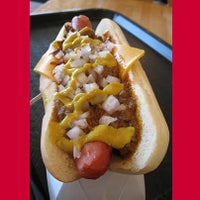 รูปภาพถ่ายที่ Pee Wee&amp;#39;s Famous Hot Dogs and Hamburgers โดย Pee Wee&amp;#39;s Famous Hot Dogs and Hamburgers เมื่อ 10/18/2013