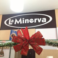 Foto diambil di La Minerva Tortas Ahogadas y Micheladas oleh La Minerva T. pada 12/9/2012