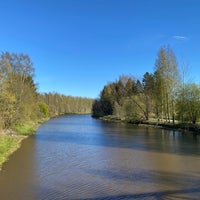 Photo taken at Radanvarren joen ylittävä kävelysilta by Zhanna T. on 5/9/2020