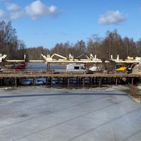 Photo taken at Vantaanjoen-Maaherrantien silta by Zhanna T. on 3/25/2021