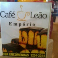 Foto tirada no(a) Café Leão Empório por Rickão M. em 5/4/2013