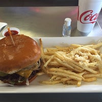Photo taken at Halphen Red Burgers by Michael C. on 5/21/2016