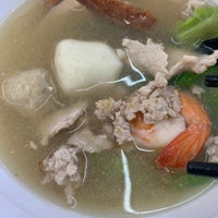Photo taken at Lao Jiang 老江 Superior Kway Teow Soup by Annie A. on 9/9/2023