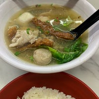 Photo taken at Lao Jiang 老江 Superior Kway Teow Soup by Annie A. on 8/14/2023