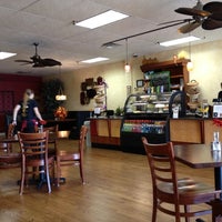 11/14/2012 tarihinde Suli C.ziyaretçi tarafından Blissful Banana Cafe'de çekilen fotoğraf