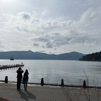 Photo taken at Lake Ashinoko by れーさー on 4/6/2024