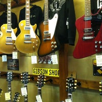 Photo taken at Gibson Shop by Стас on 3/23/2013