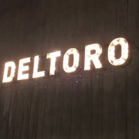 รูปภาพถ่ายที่ Deltoro Burgers โดย Dale M. เมื่อ 4/27/2019