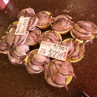 Photo taken at Naka-Minato Fish Market by りょう み. on 2/17/2024