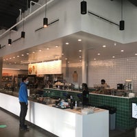 Photo taken at sweetgreen by Ani K. on 11/8/2020