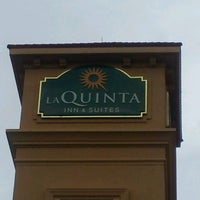7/14/2013 tarihinde Lee T.ziyaretçi tarafından La Quinta Inn &amp; Suites Jacksonville Butler Blvd'de çekilen fotoğraf