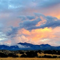 Das Foto wurde bei Made In New Mexico von Jonathan R. am 11/7/2016 aufgenommen