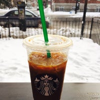 Das Foto wurde bei Starbucks von Michael W. am 1/18/2015 aufgenommen