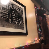 12/13/2018 tarihinde Jacqui B.ziyaretçi tarafından Hard Times Cafe'de çekilen fotoğraf