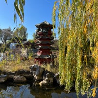 Photo taken at Chinesischer Garten des wiedergewonnenen Mondes by Mama H. on 10/28/2021
