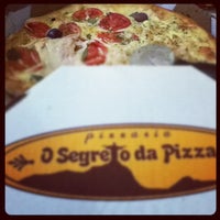 Photo taken at O SegreTo da Pizza by Mariah on 11/4/2012