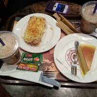 Photo taken at Coffee Bean - Indofood Tower by Kutu M. on 2/26/2013