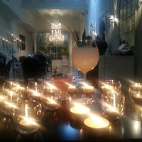 รูปภาพถ่ายที่ Hortensia Restaurant โดย Nino I. เมื่อ 9/24/2012
