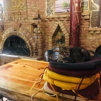 Foto diambil di Taş Han Cafe oleh Erkan M. pada 9/14/2019
