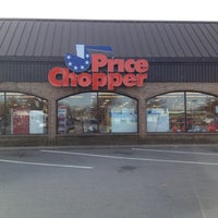 รูปภาพถ่ายที่ Price Chopper โดย Jared B. เมื่อ 11/20/2012