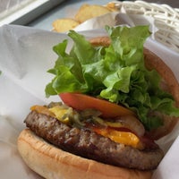 Photo taken at Freshness Burger by Chain on 1/15/2022