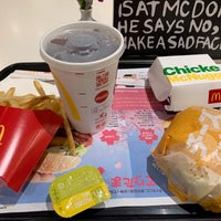 Photo taken at McDonald&amp;#39;s by あずにゃん 王. on 3/7/2020
