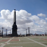 Photo taken at Комсомольская площадь / Komsomolskaya Square by Ivan E. on 4/19/2013