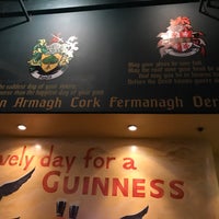 Photo taken at Dargans Irish Pub &amp;amp; Restaurant by Arturo C. on 8/21/2017