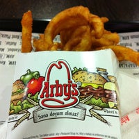 Photo taken at Arby&amp;#39;s by Fatih G. on 2/21/2013