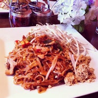 Photo taken at Charm Thai Restaurant by KαÖωWɑäη on 6/20/2014