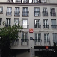 Photo taken at Aparthotel Adagio Paris Montmartre by Cyntia R. on 4/7/2014