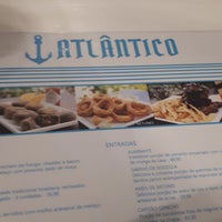 Photo taken at atlantico hamburgueres e petisco by Karine S. on 10/20/2019