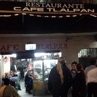 Foto tomada en Café Tlalpan Bar  por Alejandro C. el 12/13/2013
