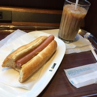 Photo taken at Doutor Coffee Shop by ギョ ギ. on 1/27/2019