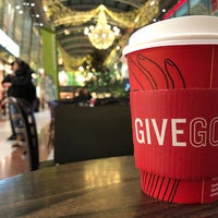 Photo taken at Starbucks by Jörg L. on 12/29/2017