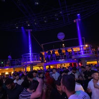 Photo taken at Club Catamaran by 🦁 on 7/16/2022