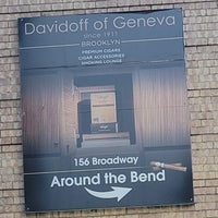 Foto diambil di Davidoff of Geneva Brooklyn oleh Señor C. pada 5/8/2024
