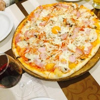 Photo taken at Белград Піцца / Belgrade Pizza by Katya Y. on 3/5/2017