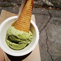 4/23/2013にStephanieがMitchell&amp;#39;s Ice Creamで撮った写真