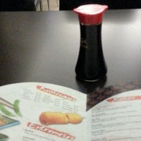 Foto diambil di Sushi Ken oleh Lili pada 12/12/2012