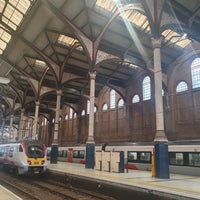 Photo taken at London Liverpool Street Railway Station (LST) by Ray Raul R. on 3/13/2024