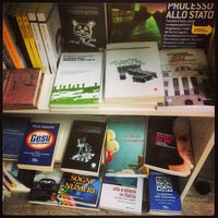 Photo taken at Libreria Lotto 49 by Round Robin Editrice on 1/28/2013