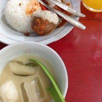 Review Selat Solo Tenda Biru