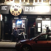 11/2/2012 tarihinde Stathmarxis P.ziyaretçi tarafından 12 Bar Club'de çekilen fotoğraf
