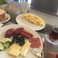 Photo taken at Orange Restaurant by şEytAn aZaPtA on 7/19/2019